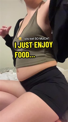 I always eat a lot though #foodbabybelly #atetoomuch #bigbelly #fyp #bloatedstomach