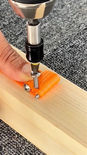 The Most Secure Method to Fasten a Heavy Duty Webbing Strap to Wood Surfaces #shorts