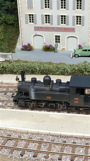 Savoie Modélisme 2025 #modeltrains #trains #modelrailway #diorama Discover Savoie Modélisme 2025 in Chambéry, France 🇫🇷 – one of the country’s most impressive model railway exhibitions! Explore beautiful miniature train layouts, detailed railway vehicles and realistic model railroad operations crafted by talented French and Italian modellers. 🚂✨ | Trains Depot