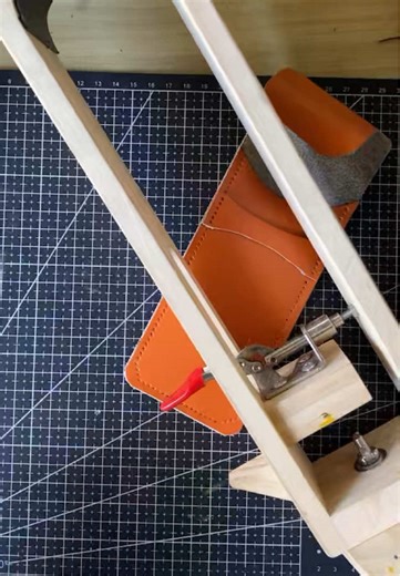 Batch 4 is still open!! 🫶🏼 Come see how this pen case is made from start to finish 🙂‍↕️🙂‍↕️🙂‍↕️ #fyp #veganleather #handmade #handcrafted #journalcommunity