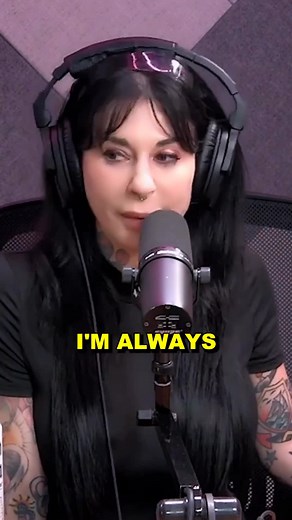 Can anyone help me get pants!!!!!! Reply if you can relate! 👖 Listen to my podcast- Just the Tips. 🔗 is at the top of my page!