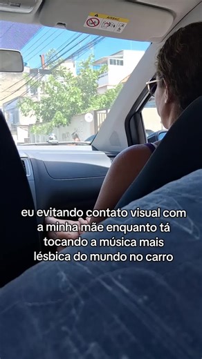 ela fingindo q nn sabe a tradução #lgbt #lésbica #família #vaiprafycaramba #fyp
