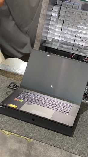 Asus ProArt P16 H7606WP-ME033W $2,749 - AMD Ryzen™ AI 9 HX 370 Processor - AMD XDNA™ NPU up to 50TOPS - RAM : 64GB LPDDR5X | 2TB PCIe 4.0 - Display : 16" 4K OLED Touch 100% DCI-P3 - GPU 1 : AMD Radeon™ 890M Graphics - GPU 2 : NVIDIA® RTX™ 5070 8GB - Backlit Chiclet Keyboard, 1.7mm Key-travel - Battery : 90WHrs, 4S1P, 4-cell Li-ion - OS : Windows 11 Home License - Weight : 1.85 kg | Color : Nano Black - Code : L001-24052025S1 ---------------------------- - Free : Asus ProArt Backpack, MousePad - 