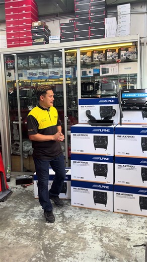 Discover the New ALPINE 15-Inch Car Player