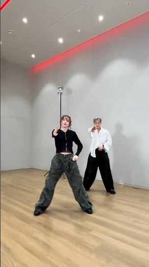 #FIFTYFIFTY #문샤넬 후배님과 B.. Bee.. Beep…🫵🚨