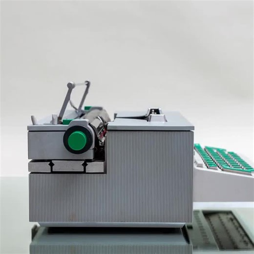 Vintage Olivetti Praxis 45 Typewriter: Ettore Sottsass Postmodern Italian Design - Etsy