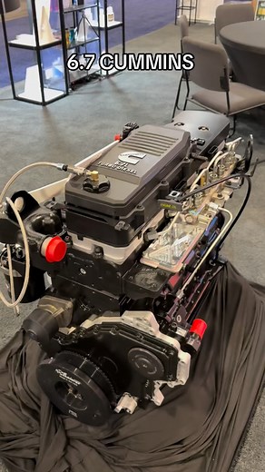 The 6.7L Cummins is one of the most iconic and respected diesel engines ever built — a powerhouse that’s earned its place in truck history through strength, reliability, and raw torque. 💪🔥 Introduced in 2007.5 to replace the long-running 5.9L, the 6.7 Cummins brought a new era of performance and emissions technology to Dodge (later Ram) heavy-duty pickups. Unlike the previous mechanical and early common-rail setups, the 6.7 came equipped with a high-pressure common rail fuel system, variable g