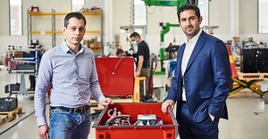 About Us | Flash Battery