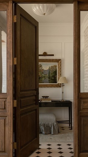 Another peek at our Sycamore Street project! We’re so grateful for all the love on last week’s release—it honestly makes all the hard work feel that much more rewarding. Can’t wait to share even more details and a behind-the-scenes look at the whole home over the next week. Stay tuned! ⠀⠀⠀⠀⠀⠀⠀⠀⠀ Designers: @maddiekienedesigns @mariannembrown Stylist: @anndesan Builder: @grovehomesutah Architect: @clayton_vance_architecture Photography: @lauren.lee.photo | W Design Collective