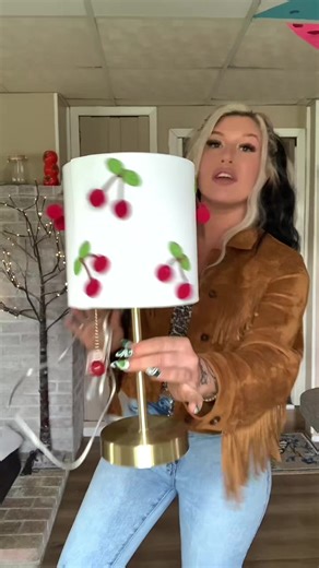 Olive Garden 😈 (@ilovegirtholive)’s videos with original sound - Olive Garden 😈