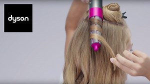 Tutorial: How to create beach waves with the Dyson Airwrap styler