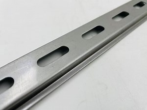 [Hot Item] RoHS Compliant DIN Rail Terminals DIN Rail Brackets DIN Rail Accessories DIN Rail Channels Cutters, DIN Rail Fuse