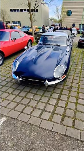 😍 Jaguar E-Type: the most beautiful car in the world!