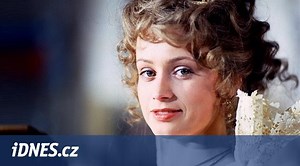 OBRAZEM: Arabela slaví čtyřicátiny. Jak vypadají hvězdy seriálu po letech - iDNES.cz