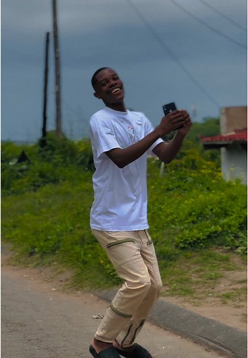 Aw kodwa Loyiso 😂😂 #loyiso