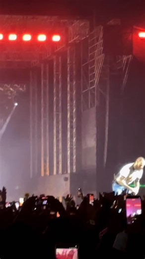 📸 on Instagram: "Posty we love you 🫶🔥 . . . . #postmaloneconcert #concert #fyp #virals #viralreels #trending #trendingreels #instagram #explore"