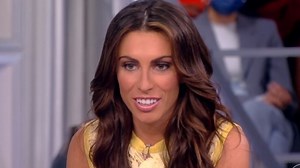 The View fans mock Alyssa as she’s blatantly snubbed by guests and hosts