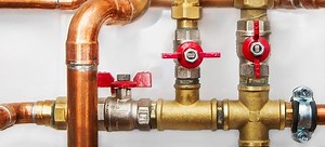 Cast Iron vs. Copper Water Pipe | DoItYourself.com