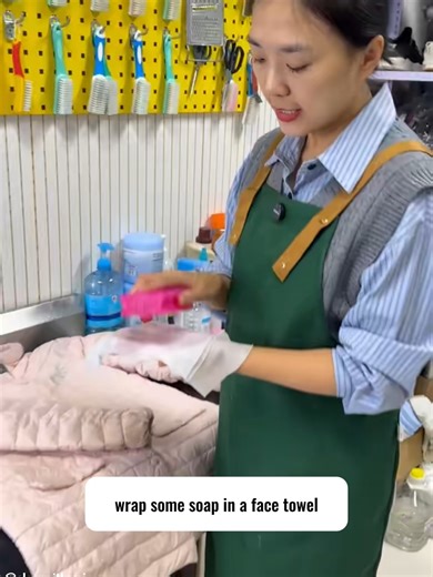 Easy Methods to Clean Cuff Stains on Down Jackets