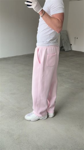 SUVENE PLUS on Instagram: "Zipper Jogger or Basic Jogger?👀 • These Streetwear pieces dropping soon. • These Joggers are a trending thing in the fashion bubble right now. How would you rate it? • #joggeroutfits #streetwear #fashiontiktok #style #fyp #outfitinspo #clothing #fashioninspo #trending"