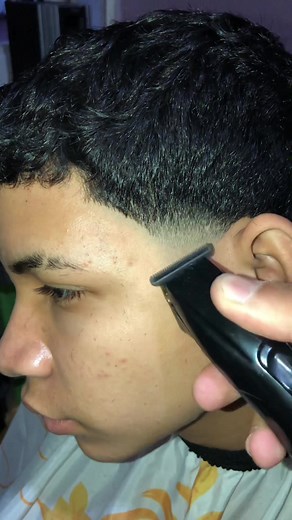 Cómo hacer un taper fade con trimmer: Tutorial paso a paso