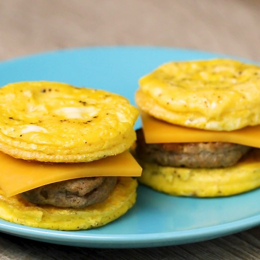 1.7M views · 4.7K reactions | Skip the drive-thru line and kickstart your day with these quick and easy keto breakfast sandwiches. All you need are six ingredients to recreate the breakfast flavor combo you crave. Get the recipe: https://tasty.co/recipe/keto-breakfast-sandwiches | Tasty | Facebook