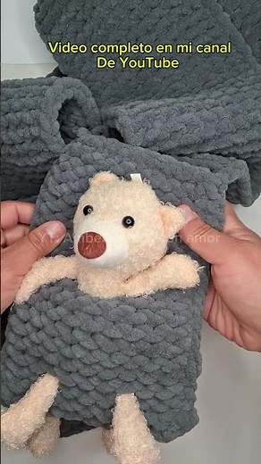 Bufanda con bolsillos tejida en telar y con osito 🧸 #bufanda #tejido #telar #loomknitascarf #loom