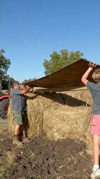 Building a hay blind for the family to hunt out of. ￼￼￼#family #deer #hunting #youtube