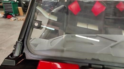 Polaris general front half windshield quick installation