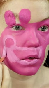 Peppa Pig makeup illusion perfectly brings the character