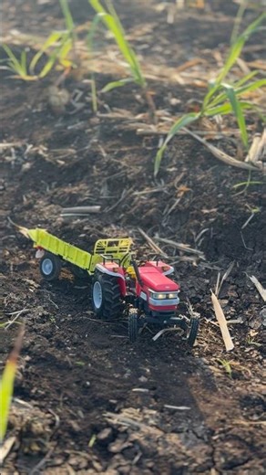 Tractor Struck💥 Remote Controlled Tractor 💕 Tractor Lovers | The UK Unboxer