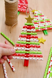 🎄✨ These straw Christmas tree ornaments are such a cheerful and easy holiday craft for kids! With their bright patterns and simple layered shape, they make the cutest handmade decorations for the tree — and they’re a fantastic way to use up extra paper straws. https://onelittleproject.com/straw-christmas-tree-ornaments/ | One Little Project