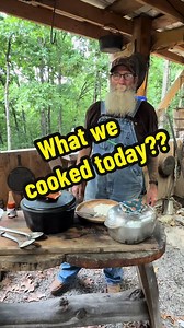 Good hardy meal. #whatwecookedtoday #blackeyedpeas #smotheredcabbage #mfnconebread