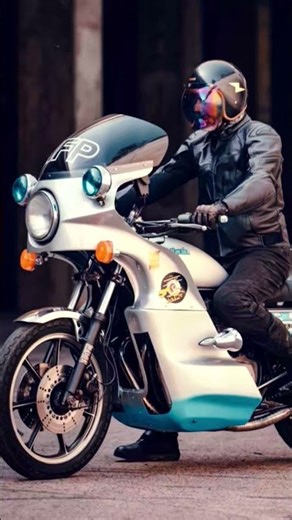 z 1000cc kawasaki la moto de MAD MAX GORILLE GOOZE !