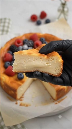 3 ingredient yogurt cake 🫐🍓 #recipe #shorts