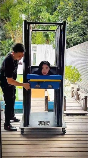 Floating Head Magic Trick! 😱🎩 Kids Shocked!