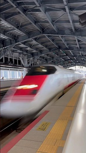 イーストアイが最高速で通過！北陸新幹線で目撃！その後、かがやきも通過#イーストアイ#北陸新幹線#最高速