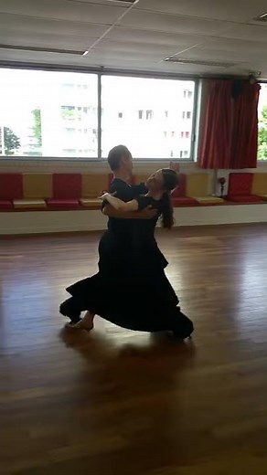 Petite chorégraphie de Valse lente avec Liza