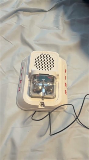 System sensor l-series P2WL-LF on code 4