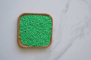 [Hot Item] White 9003-07-0 Qishen 25/Kg 70*40*28 PP Raw PC ABS Material