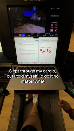 Multitasking at the Gym: Balancing Workouts and Life