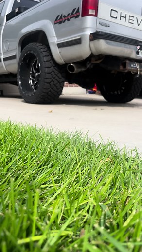 Cold start. Borla pro xs, lt4 hotcam. #borlaexhaust #lt4hotcam #gmt400 #obschevy