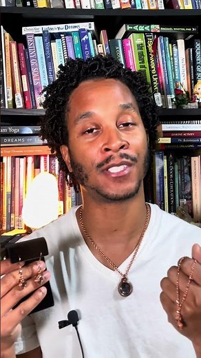 🔵✨The Benefits of Blue Sapphire | Crystal Meanings