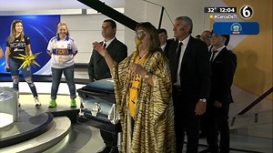 1.1M views · 10K reactions | ▶️"Por mi raza y mis Tigres me la parto": ¿Estará soportando Luis Carlos la derrota? Con un TIGRE y hasta con canción la Lic. CELEBRA el Triunfo de los Tigres. #TelediarioMediodía | Telediario Mty | Facebook