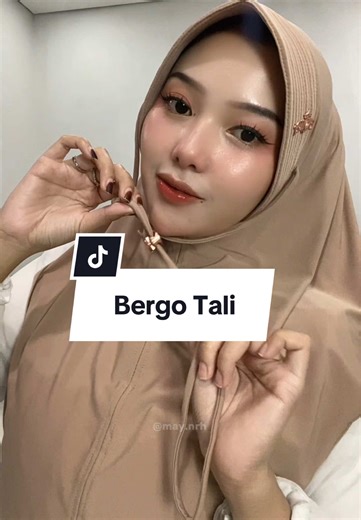 Hijab Bergo Tali dengan Aksesori Cantik dan Harga Terjangkau