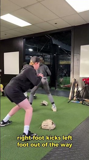 Infield footwork box drill part 1 [Softball Infield Drills]