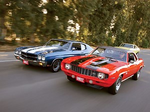 Classic Chevy Cars - Camarovs Vs Chevellevs Vs Nova