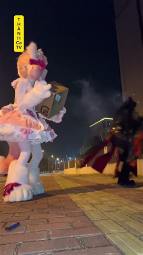 你还好吗？耳朵周围的皮肤非常容易受伤。Are you alright? The skin around the ears is very easy to get injured😂 #cosplay