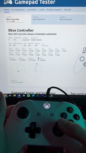 Fixing my brother-in-law’s @xbox controller :-) #modding #repair #asmr #asmrsounds #soldering #xbox #satisfying