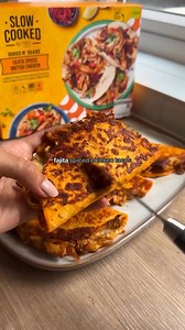 Cheesy Pulled Chicken Tacos 🌮 using the new Slow Cooked fajita spiced chicken with @onserenasplate Ingredients (serves 4): Slow Cooked Fajita Spiced British Chicken Box Soft Tacos Grated Mozzarella Cheese Dried Parsley Oil 1.⁠ ⁠Slow the Fajita Spiced Chicken per pack instructions (empty the contents & cook in the oven for 35mins at 180C) 2.⁠ ⁠After 35mins, shred the chicken using two forks, mix and put back in the oven for 10 mins 3.⁠ ⁠Once cooked, lightly grease a large flat pan with a little 